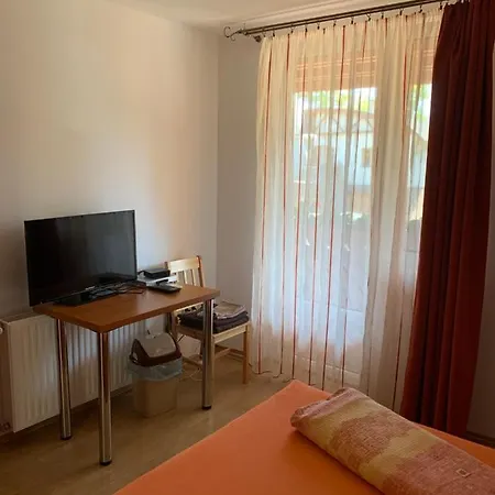 Bed & Breakfast Hableany Etterem, Pizzeria Es Vendeghaz 3*