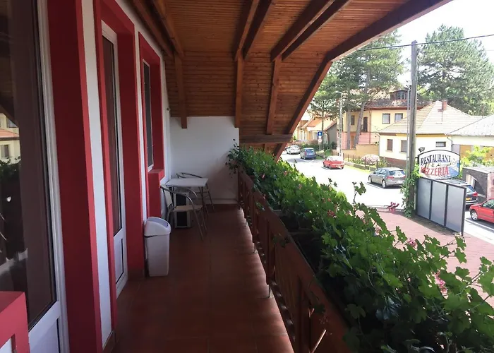 Hableany Etterem, Pizzeria Es Vendeghaz 3*