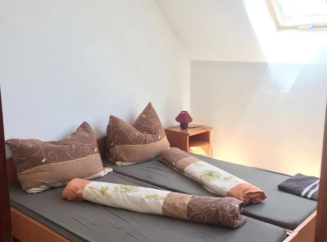 Hableany Etterem, Pizzeria Es Vendeghaz 3*