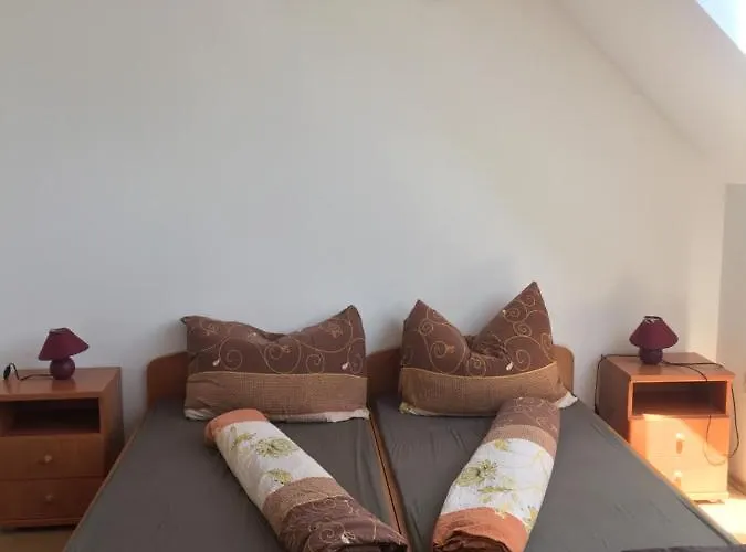 Hableany Etterem, Pizzeria Es Vendeghaz 3*